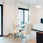 Appartement House By Domusaway