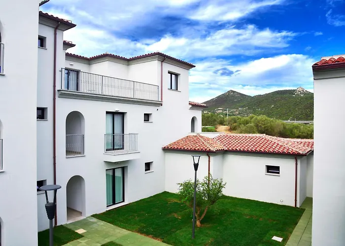 House By Domusaway Apartment